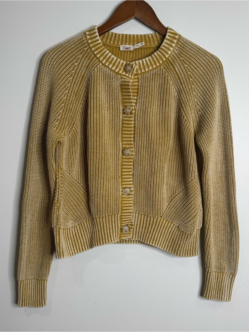 Faherty Women’s Stonewashed 100% Organic Cotton Button Up Chunky Cardigan Medium